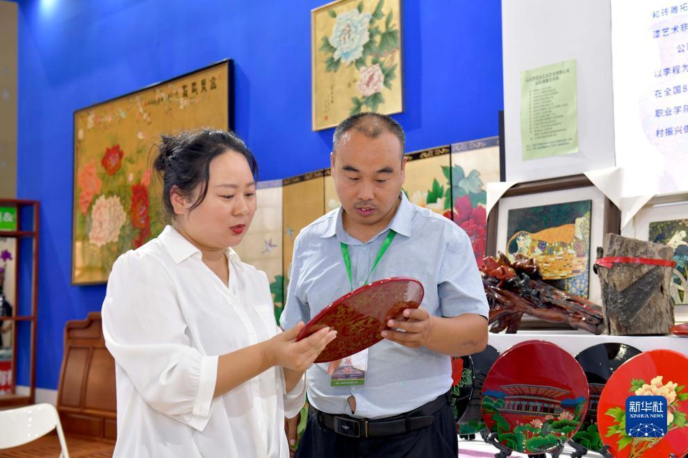 希尔顿游戏糖果